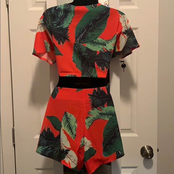 Red Tropical Two Piece Short Set - Picture 4 of 4